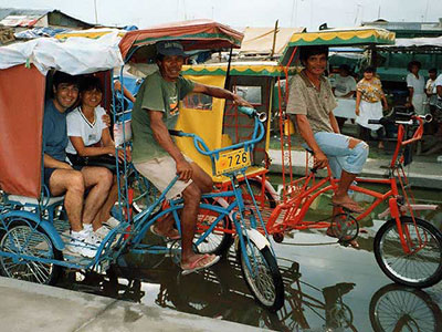 フィリピンでのマルク・ミニエ 写真 2